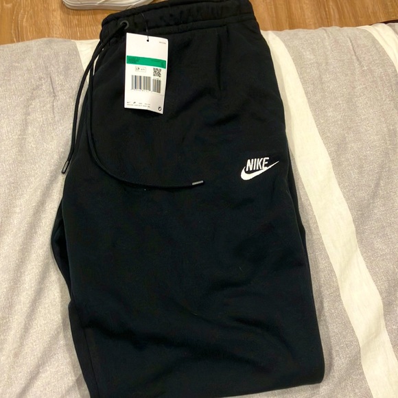 Nike Pants - Nike joggers